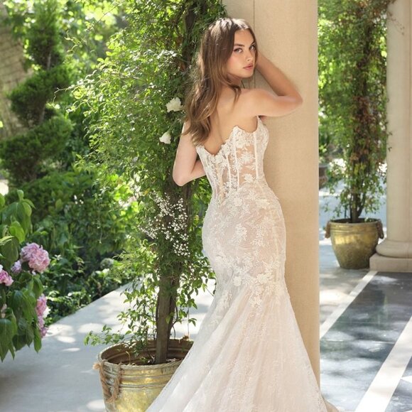 New Strapless Floral Lace Embellished Wedding Gown w/ Sweeping Train CD WL072 - Picture 9 of 13